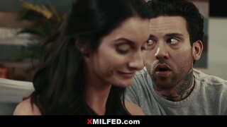 Ang Asawa at Akayin sa Tiktik - XMILFED.com