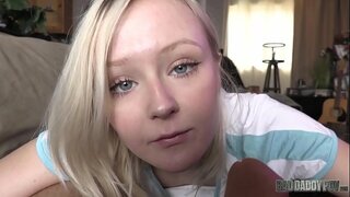 CAM MERCH NATALIA FRENHINES YN RHY ' N GIWT AC YN RHY CHWILFRYDIG CAM MERCH NATALIA FRENHINES YN RHY ' N GIWT AC YN RHY CHWILFRYDIG