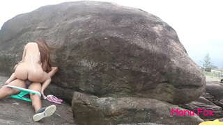 Pornstar Manu Fox anaalseks ilma kondoomita avalik rand